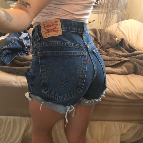 Levi's Pants - 🚫SOLD🚫Super cute high waisted Levi’s shorts